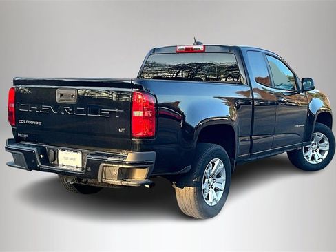 Used 2022 Chevrolet Colorado LT w/ Fleet Safety Package image 6