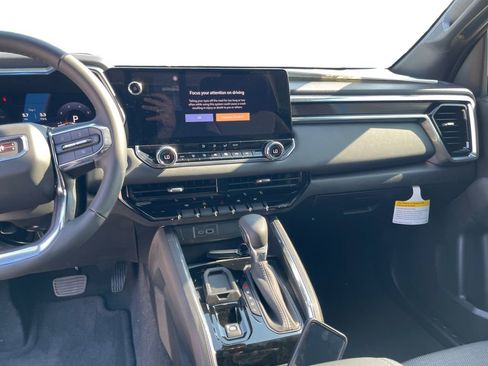 New 2026 GMC Canyon Elevation w/ Convenience Package image 11