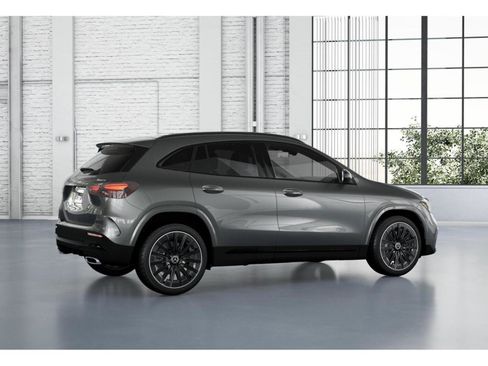 New 2026 Mercedes-Benz GLA 250 4MATIC image 19