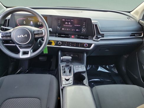 Used 2023 Kia Sportage LX FWD image 11