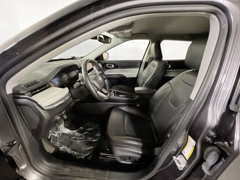 Used 2022 Jeep Compass Limited AWD/4WD image 19