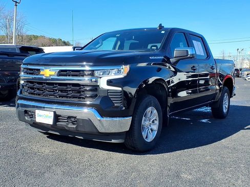 Certified 2025 Chevrolet Silverado 1500 LT image 3