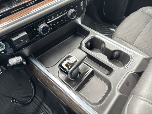 Used 2024 Chevrolet Silverado 1500 LT Trail Boss w/ Convenience Package II image 21