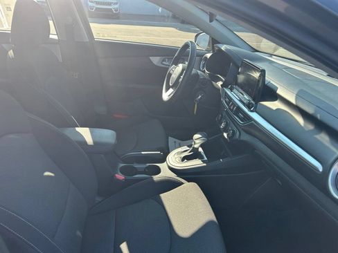 Used 2024 Kia Forte LXS FWD image 17