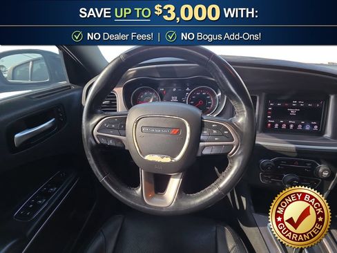 Used 2019 Dodge Charger SXT w/ Leather Interior Group RWD image 18