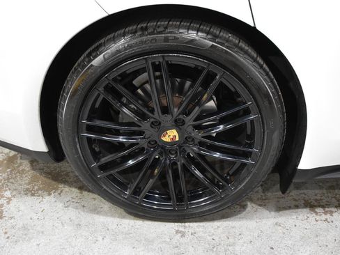 Used 2018 Porsche Panamera 4S AWD/4WD image 65