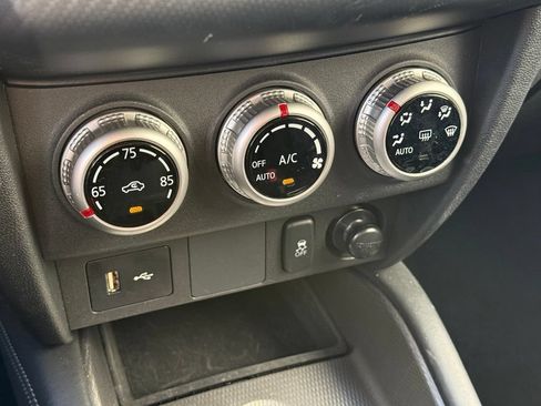 Used 2025 Mitsubishi Outlander Sport ES AWD/4WD image 17