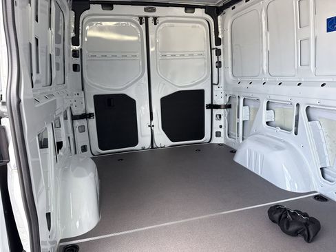 New 2025 Mercedes-Benz Sprinter 2500 image 13