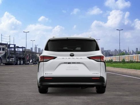 New 2026 Toyota Sienna Platinum AWD/4WD image 8