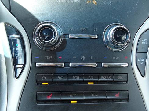 Used 2020 Lincoln Nautilus Premier w/ Equipment Group 101A image 20