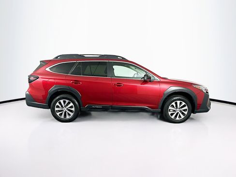 Used 2025 Subaru Outback Premium AWD/4WD image 10