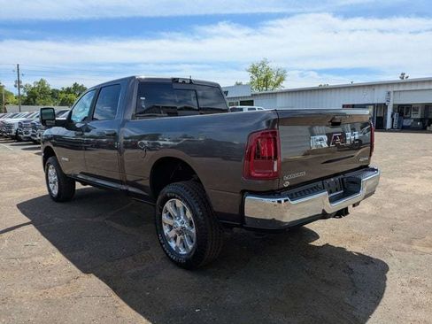 New 2026 RAM 2500 Laramie AWD/4WD image 6