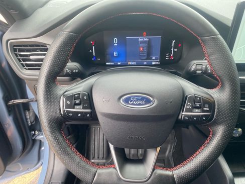 Used 2024 Ford Escape ST-Line w/ Tech Pack #1 AWD/4WD image 11