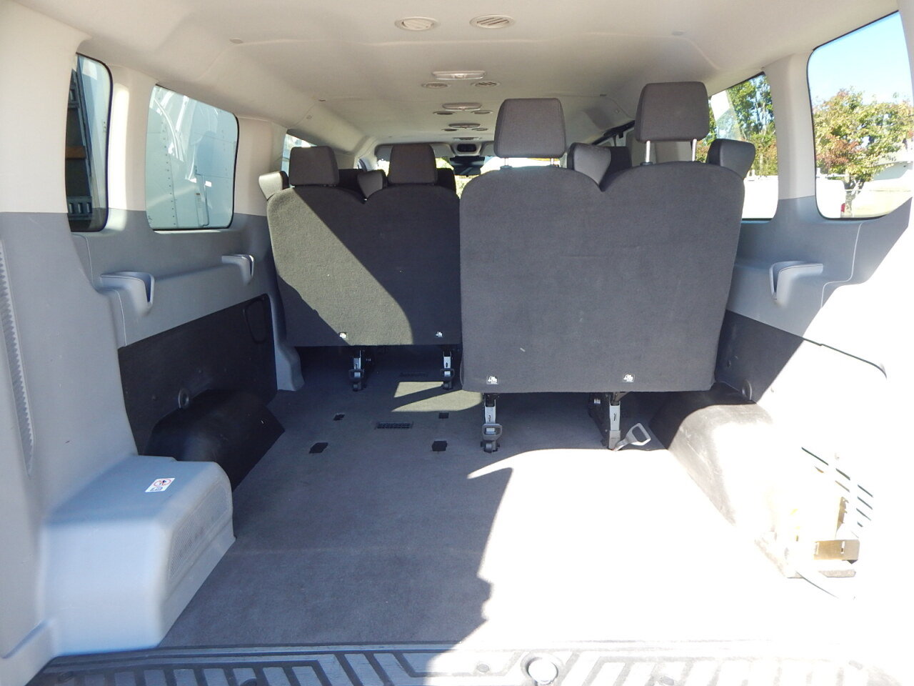 Used 2018 Ford Transit 350 XL RWD image 16
