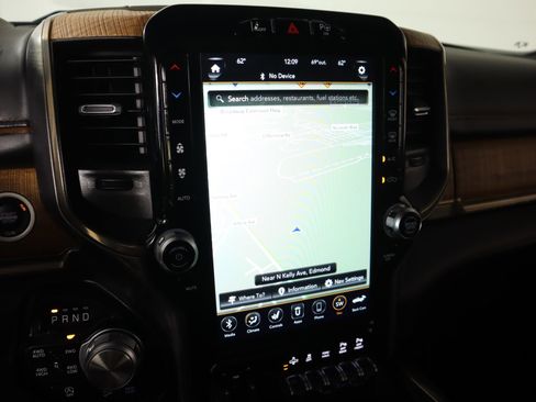 Used 2021 RAM 1500 Limited image 7