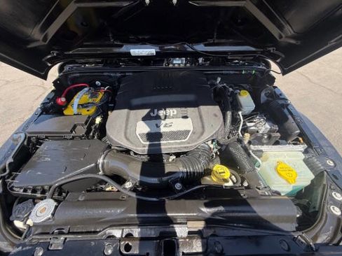 Used 2016 Jeep Wrangler Sport AWD/4WD image 18