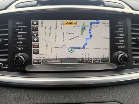 Used 2017 Kia Sorento SX FWD image 24