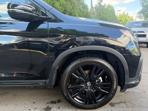 Used 2021 Honda Pilot Black Edition image 3