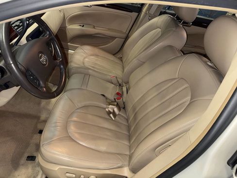 Used 2011 Buick Lucerne CXL w/ Driver Confidence Package image 9