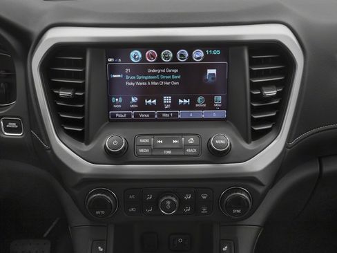 Used 2018 GMC Acadia Denali w/ Technology Package AWD/4WD image 13