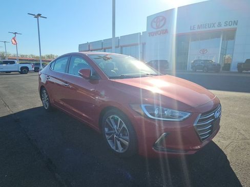 Used 2017 Hyundai Elantra Limited w/ Limited Tech Package 08 FWD image 1