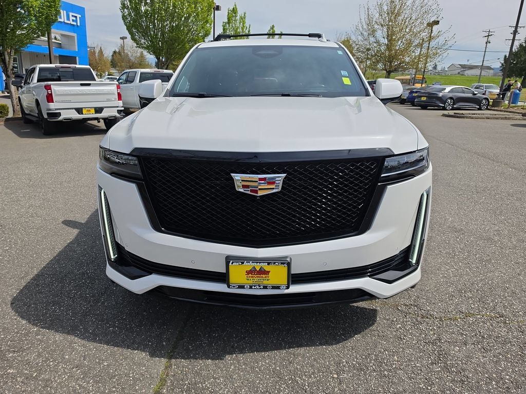 Certified 2024 Cadillac Escalade Sport Platinum w/ Heavy-Duty Trailer Package AWD/4WD image 9