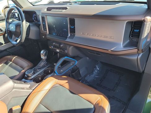 Used 2023 Ford Bronco Outer Banks image 28