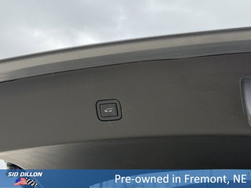 Used 2021 Buick Enclave Essence w/ Sound and Sites Package image 6