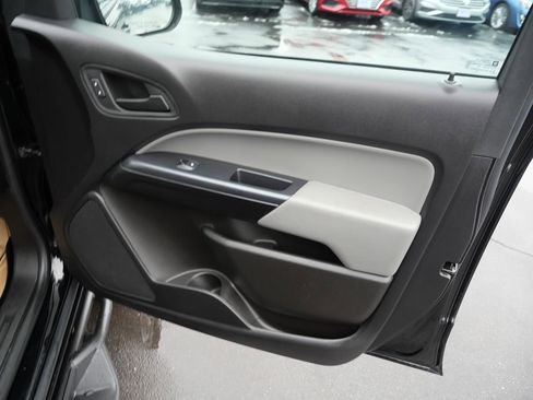 Used 2021 Chevrolet Colorado W/T w/ Custom Special Edition image 31