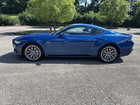 Used 2024 Ford Mustang GT Premium RWD image 4