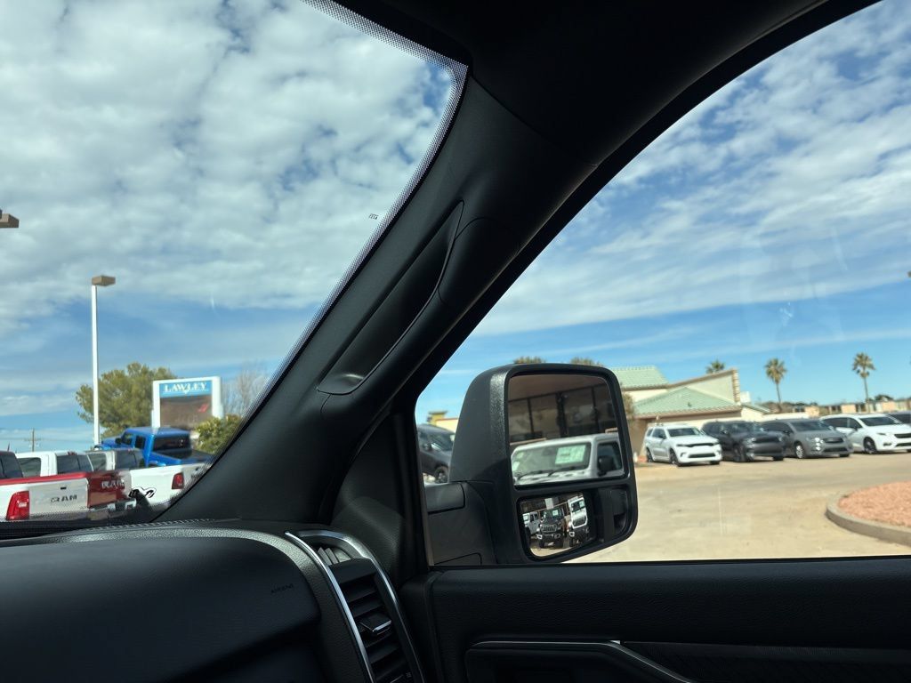 New 2026 RAM 3500 Big Horn AWD/4WD image 35