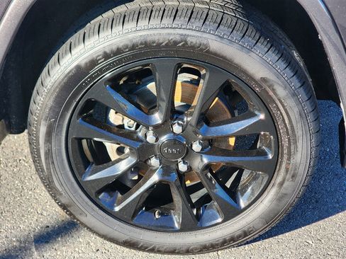 Certified 2020 Jeep Grand Cherokee Altitude image 4