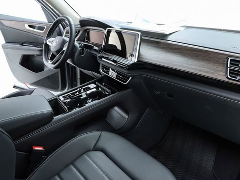 New 2026 Volkswagen Atlas SEL image 33