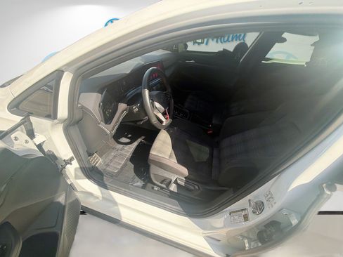 Certified 2023 Volkswagen GTI SE FWD image 19