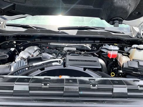 Used 2025 Chevrolet Silverado 2500 LTZ w/ LTZ Convenience Package AWD/4WD image 13