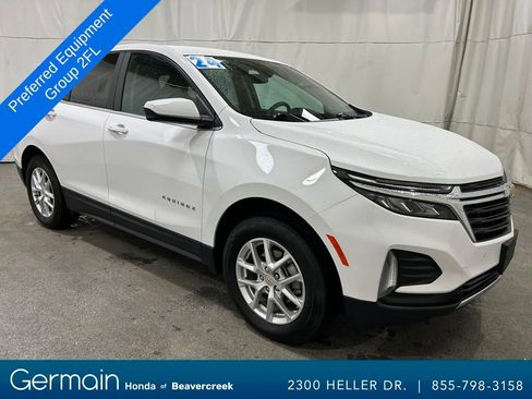 Used 2024 Chevrolet Equinox LT image 2