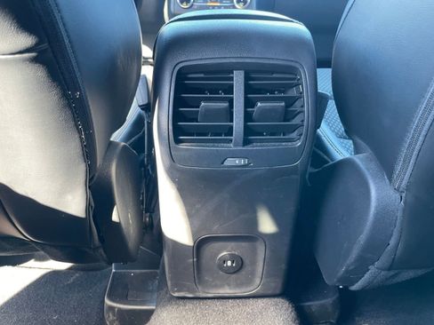 Used 2024 Ford Escape ST-Line image 25