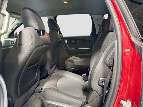 Used 2012 Chevrolet Traverse LT FWD image 16