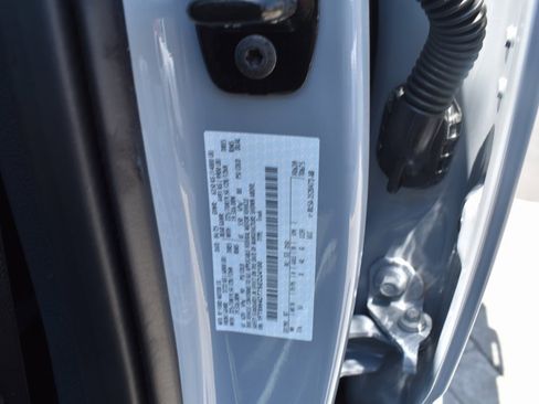 Used 2025 Ford F450 Lariat w/ FX4 Off-Road Package image 32