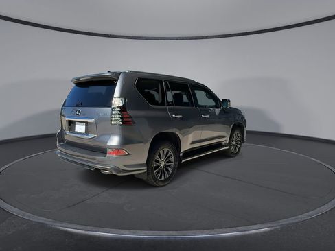 Used 2023 Lexus GX 460 Luxury w/ Sport Design Package image 8
