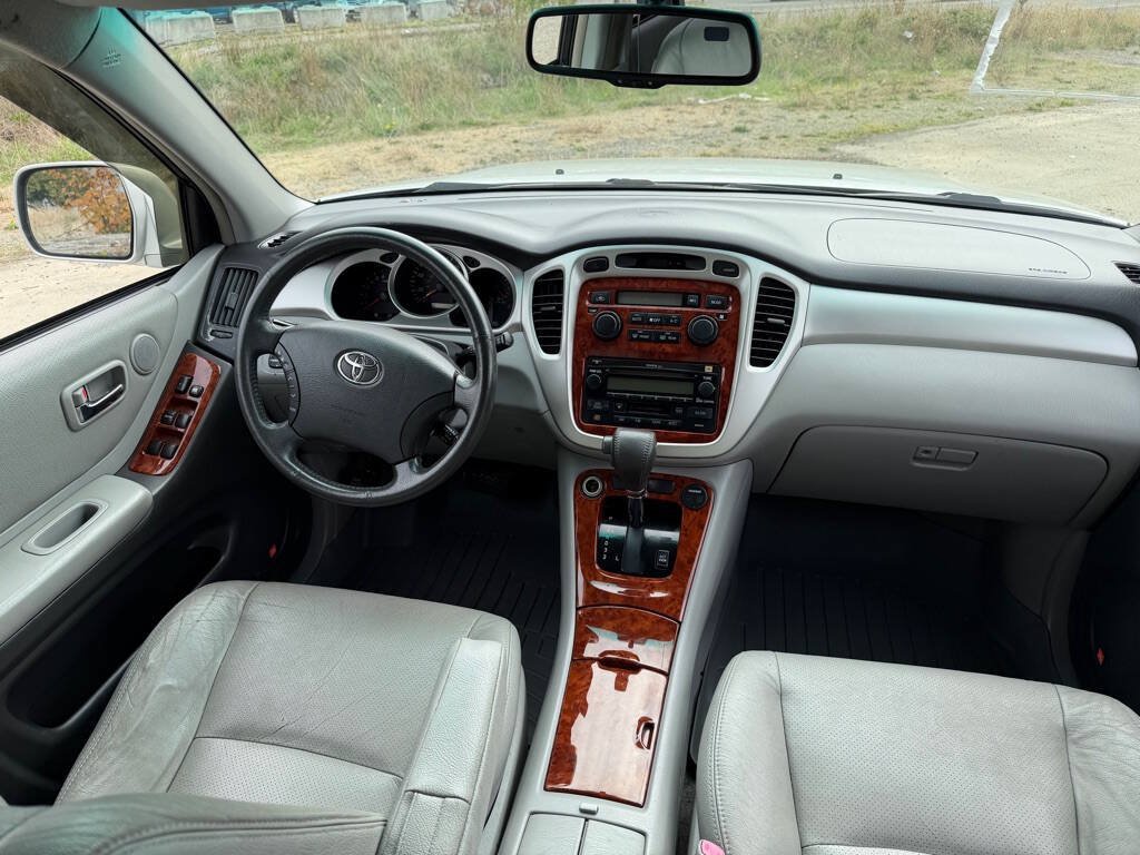 Used 2007 Toyota Highlander Sport AWD/4WD image 12