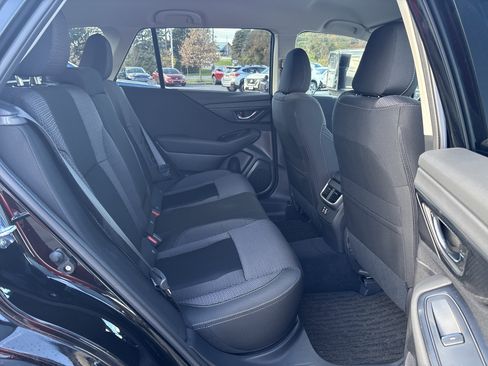 Used 2025 Subaru Outback Premium image 23
