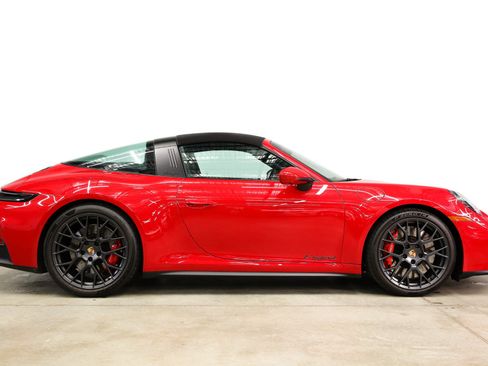 Used 2026 Porsche 911 Targa 4 GTS AWD/4WD image 17