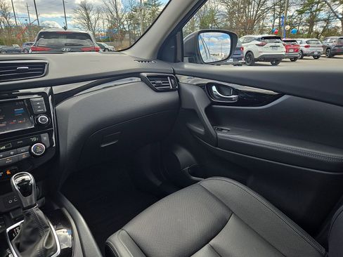 Used 2021 Nissan Rogue Sport SL w/ Premium Package AWD/4WD image 11