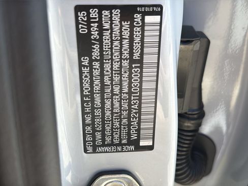 Used 2026 Porsche Panamera 4 E-Hybrid AWD/4WD image 36