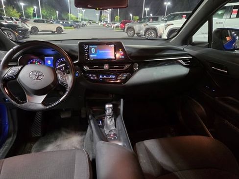 Used 2018 Toyota C-HR XLE FWD image 13