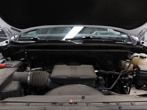 Used 2024 Chevrolet Silverado 2500 ZR2 w/ Technology Package image 15