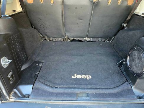 Used 2012 Jeep Wrangler Unlimited Sahara w/ Connectivity Group image 30