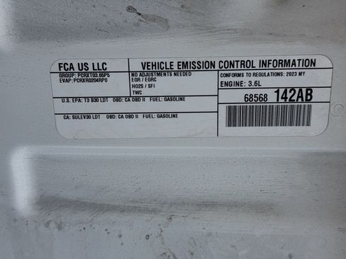 Used 2023 Jeep Grand Cherokee L Limited AWD/4WD image 22