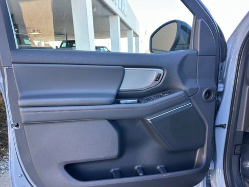 New 2025 Ford Expedition Active image 10